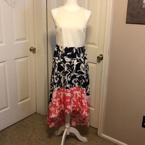 Vince Camuto size 8 sleeveless dress